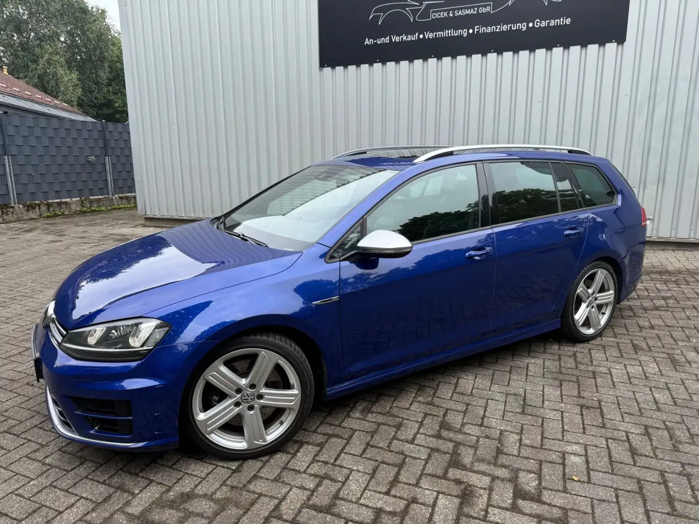 Volkswagen Golf 2.0 TSI R DSG 4MOTION Variant Bleu - 2