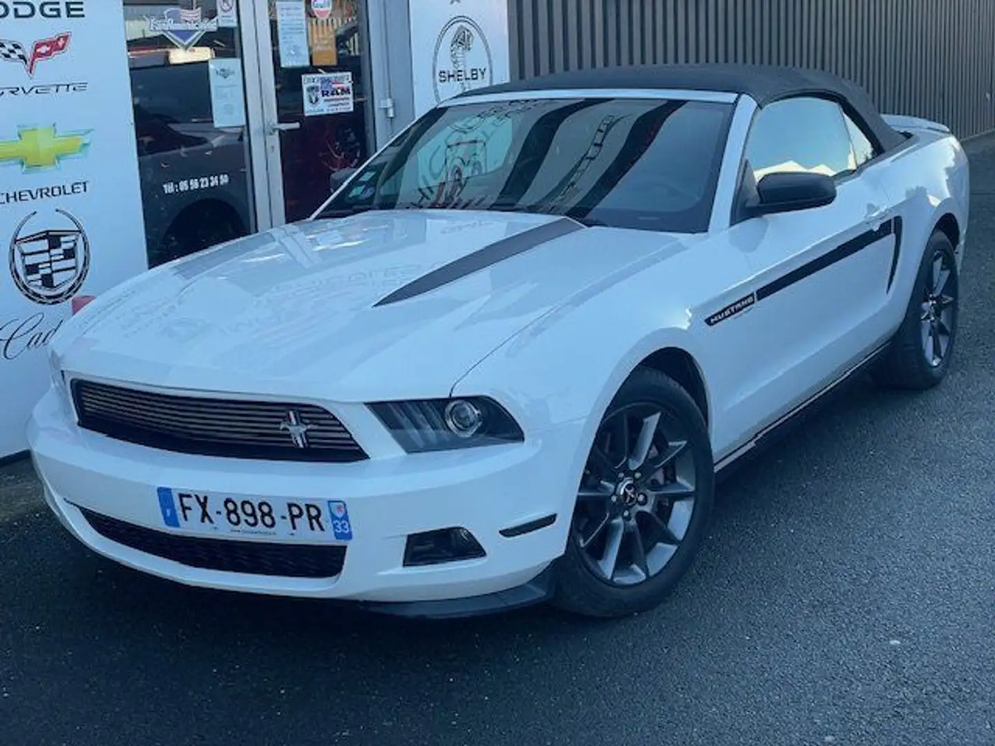 Ford Mustang Convertible V6 3,7L CLUB OFF AMERICA White - 1