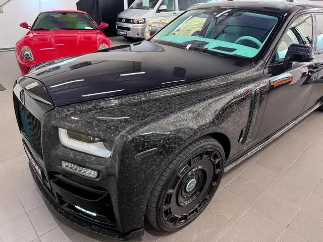 Rolls-Royce Phantom 6.8 V12 MSY-Style Bespoke Carbon TiffanyBlue Ansicht 7