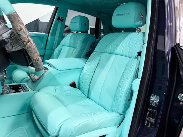 Rolls-Royce Phantom 6.8 V12 MSY-Style Bespoke Carbon TiffanyBlue Ansicht 25