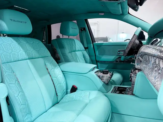 Rolls-Royce Phantom 6.8 V12 MSY-Style Bespoke Carbon TiffanyBlue Ansicht 26