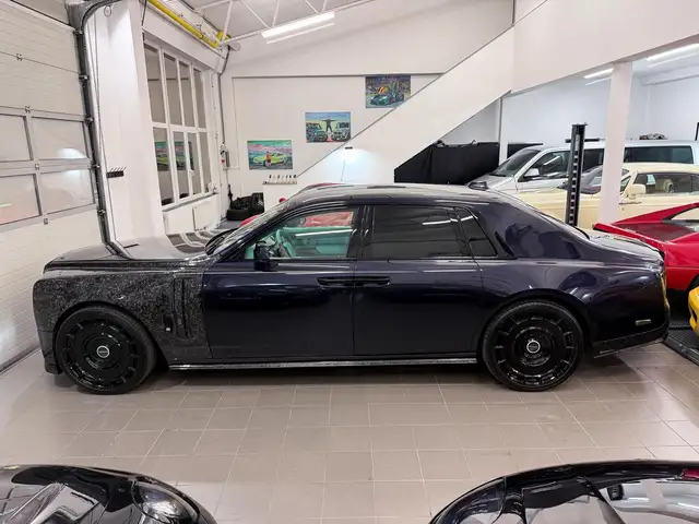 Rolls-Royce Phantom 6.8 V12 MSY-Style Bespoke Carbon TiffanyBlue Ansicht 10