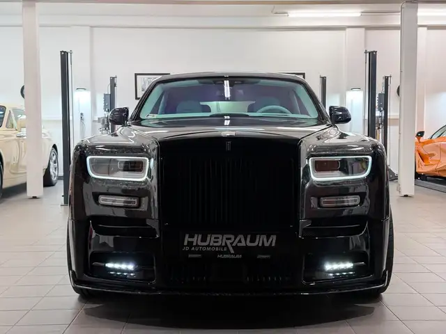 Rolls-Royce Phantom 6.8 V12 MSY-Style Bespoke Carbon TiffanyBlue Ansicht 2