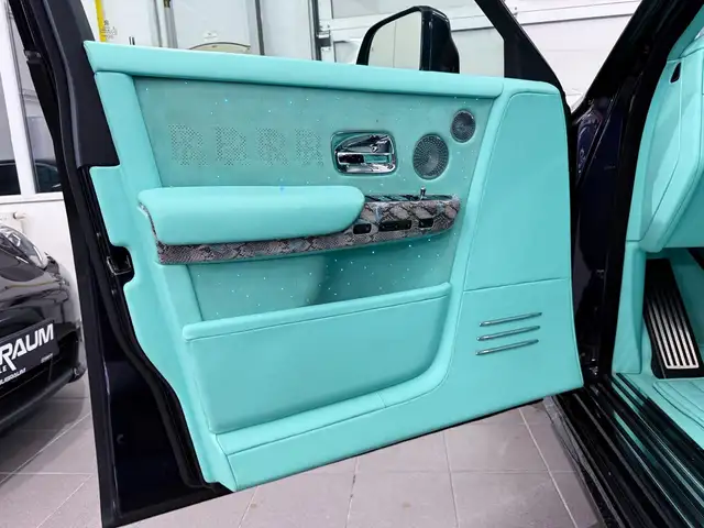 Rolls-Royce Phantom 6.8 V12 MSY-Style Bespoke Carbon TiffanyBlue Ansicht 39