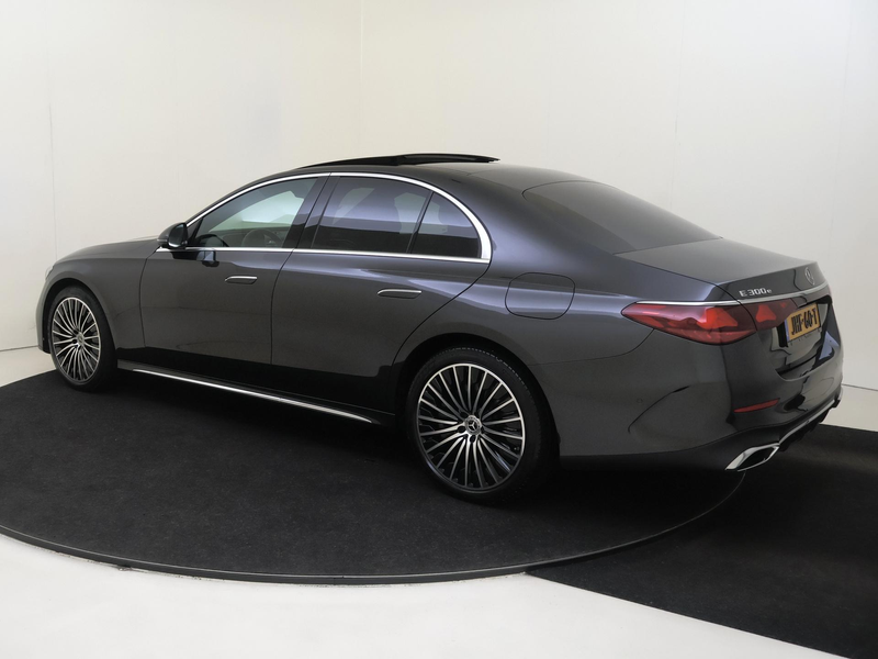 Mercedes-Benz E 300 e Sport Edition / Panoramadak/ SUPERSCREEN/ Leder/ — photo 3