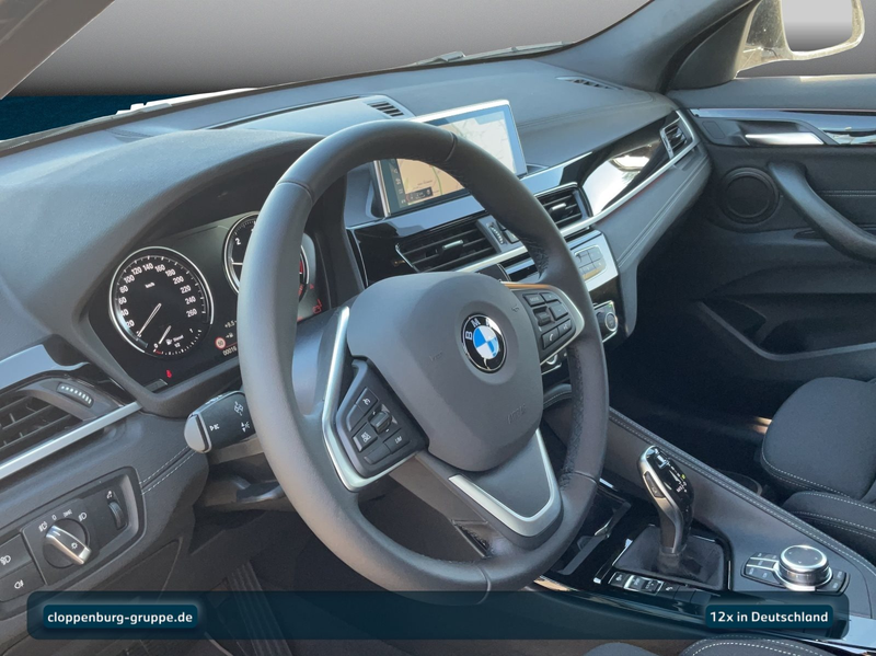 BMW X2 sDrive18d — photo 13