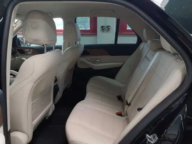 Mercedes-Benz GLE view 10