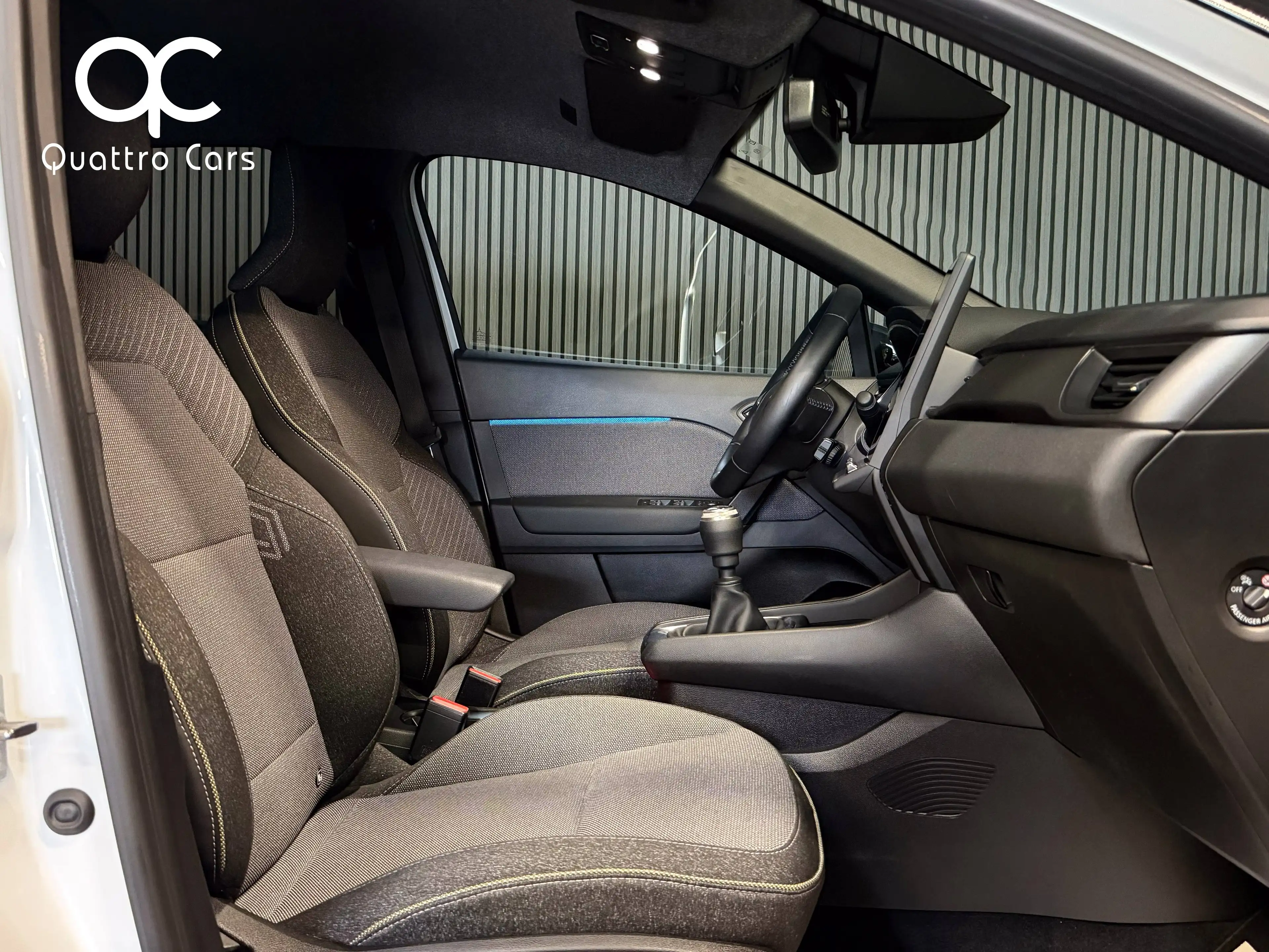 Renault Captur 1.0 TCe / New modèle / Car play / Camera / Grand ecran / Led / Super look — photo 12