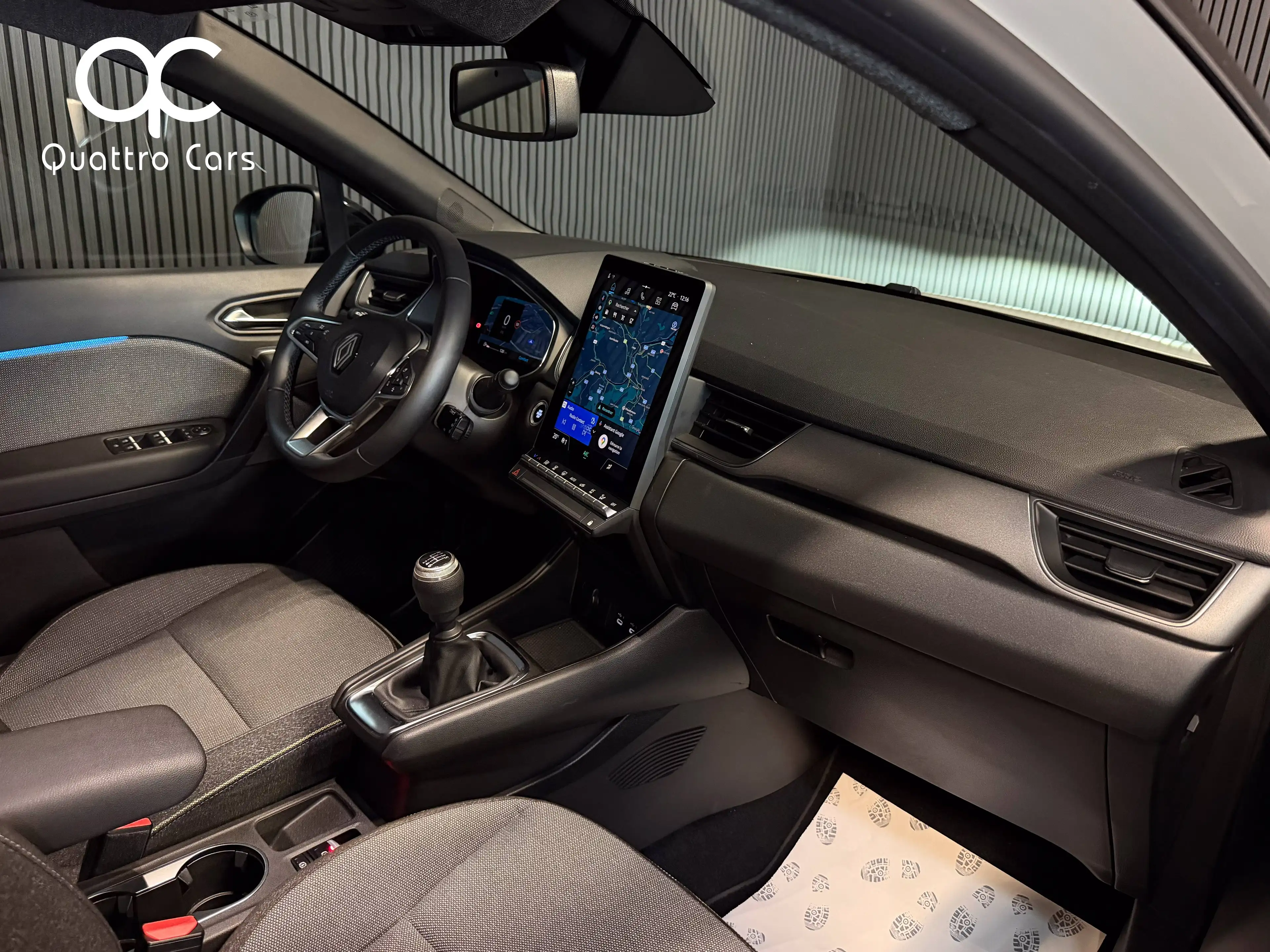 Renault Captur 1.0 TCe / New modèle / Car play / Camera / Grand ecran / Led / Super look — photo 13
