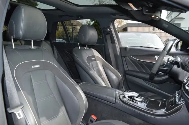 Mercedes-Benz E-Class view 9