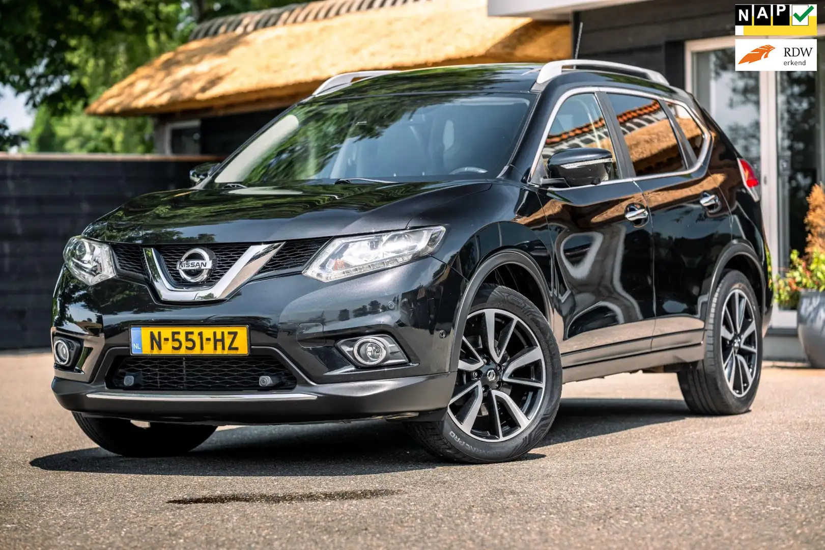 Nissan X-Trail 1.6 DIG-T X-Scape 7 Persoons I Panoramadak I Leder Zwart - 1