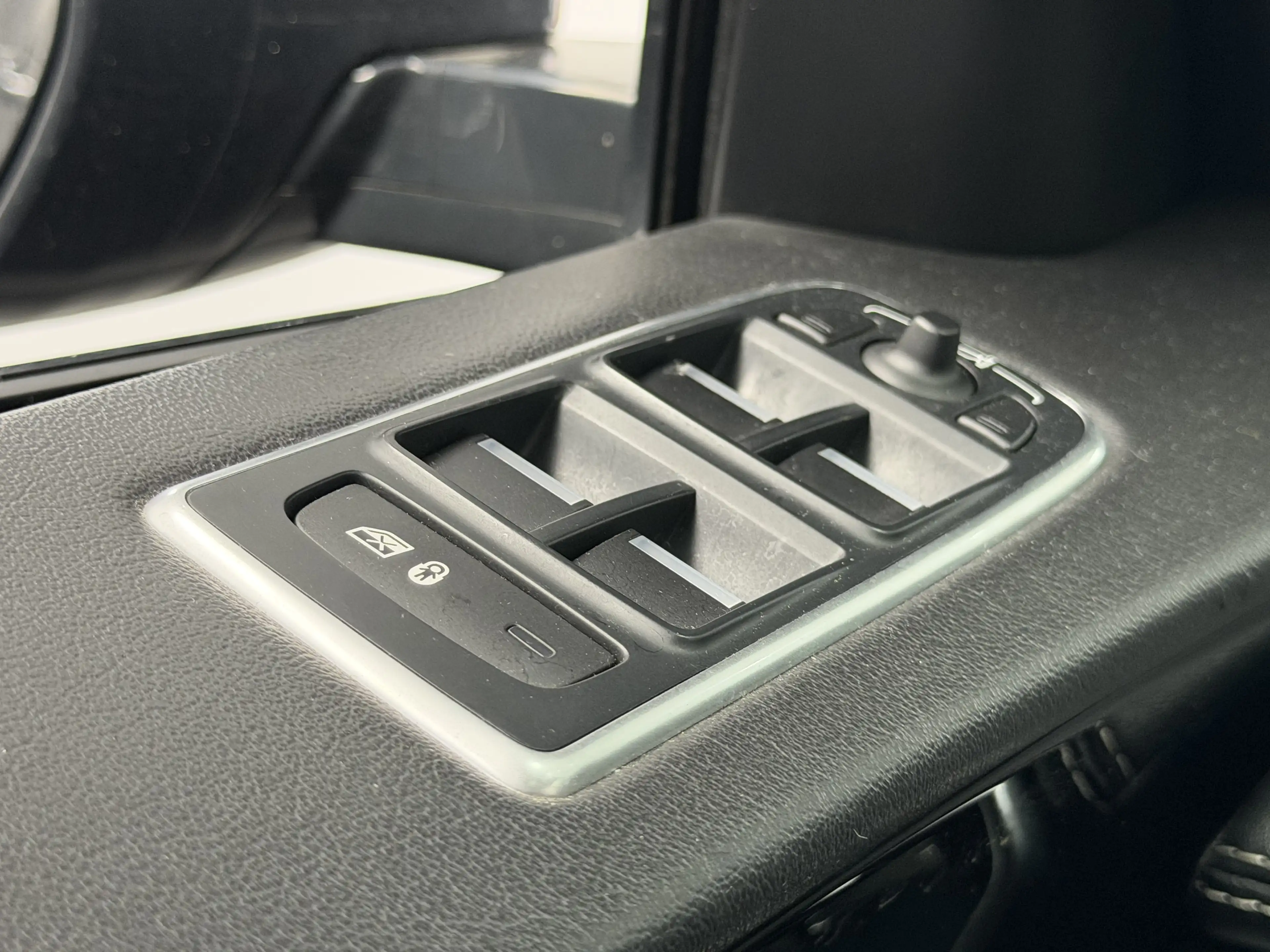 Jaguar F-Pace 2.0D AWD R-Sport *EXPORT/MARCHAND* PROBLÈME MOTEUR* — photo 14