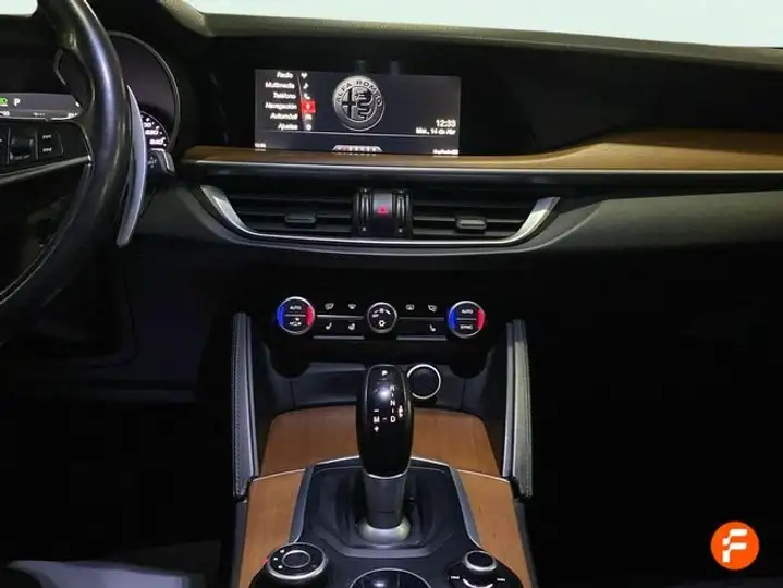 Alfa Romeo Stelvio 2017, foto 24