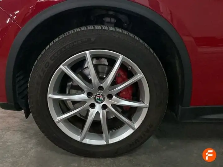 Alfa Romeo Stelvio 2017, foto 30
