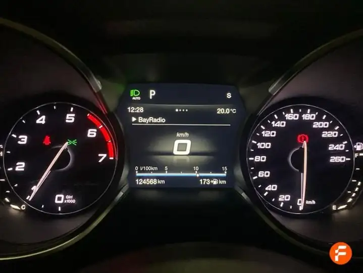 Alfa Romeo Stelvio 2017, foto 15