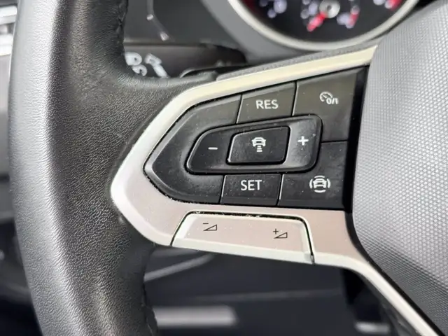 Volkswagen Tiguan view 21