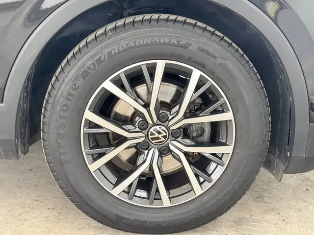 Volkswagen Tiguan view 15
