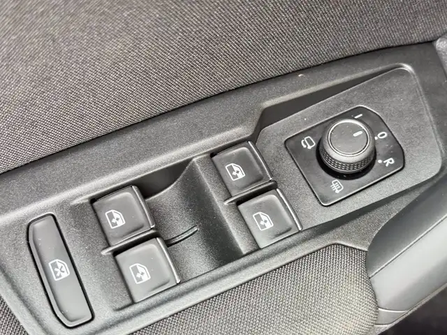 Volkswagen Tiguan view 20
