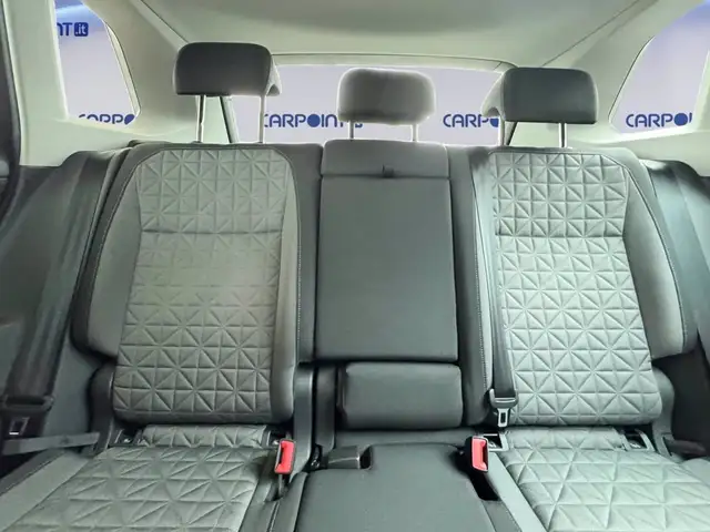 Volkswagen Tiguan view 10