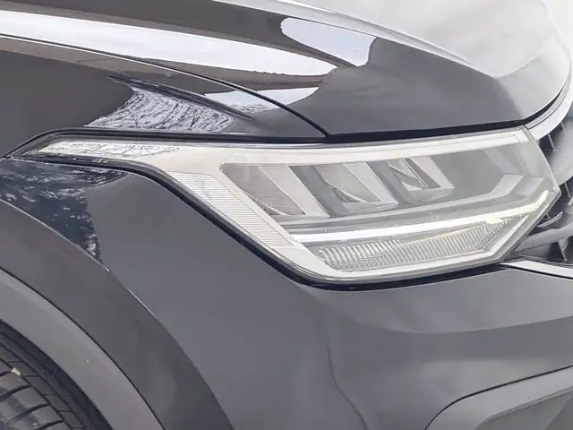 Volkswagen Tiguan view 14