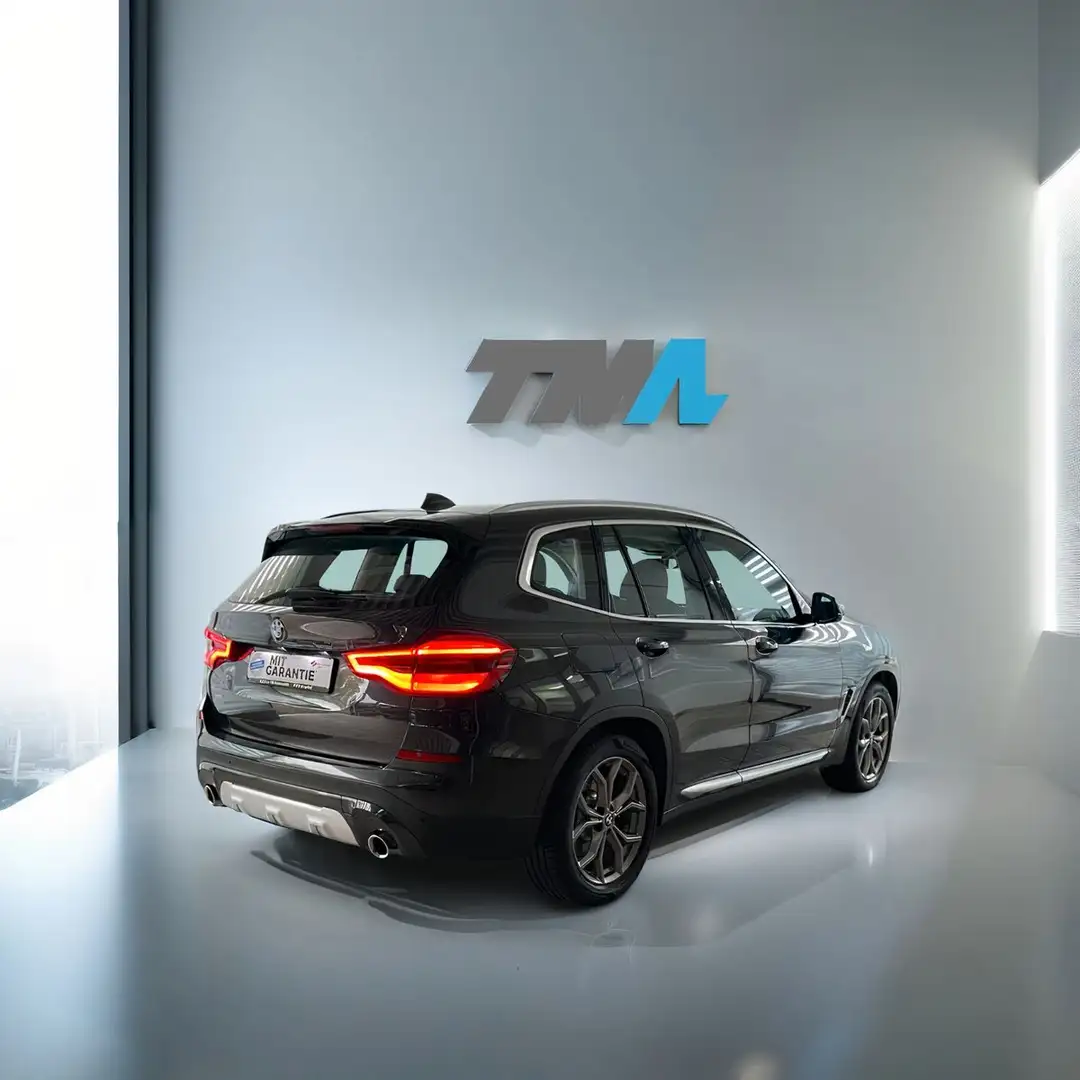 BMW X3 xDrive 20d xLine HARMAN PANO AHK Unfallfrei Grau - 2