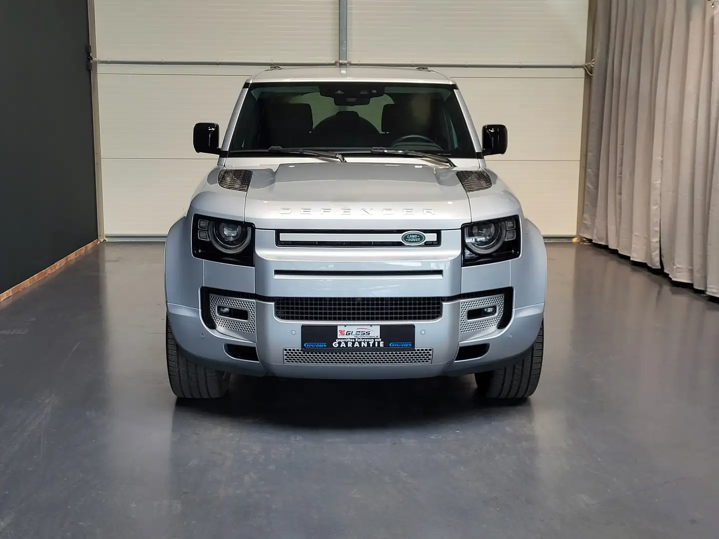 Land Rover Defender D240 110 *Navi| Leder| LED| Sitzklima* Silber - 2