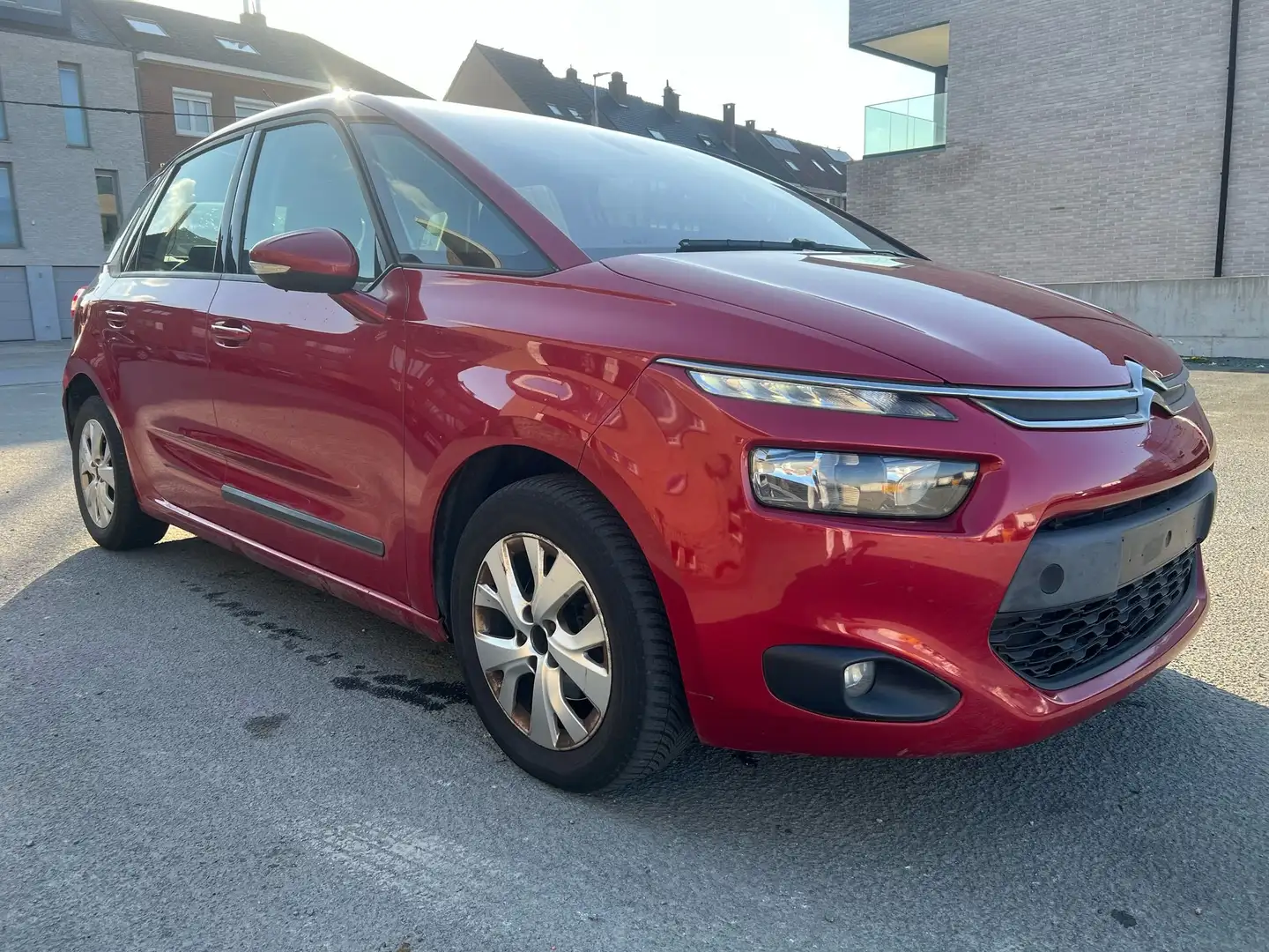 Citroen C4 Picasso e-HDi 115 Attraction Rojo - 2