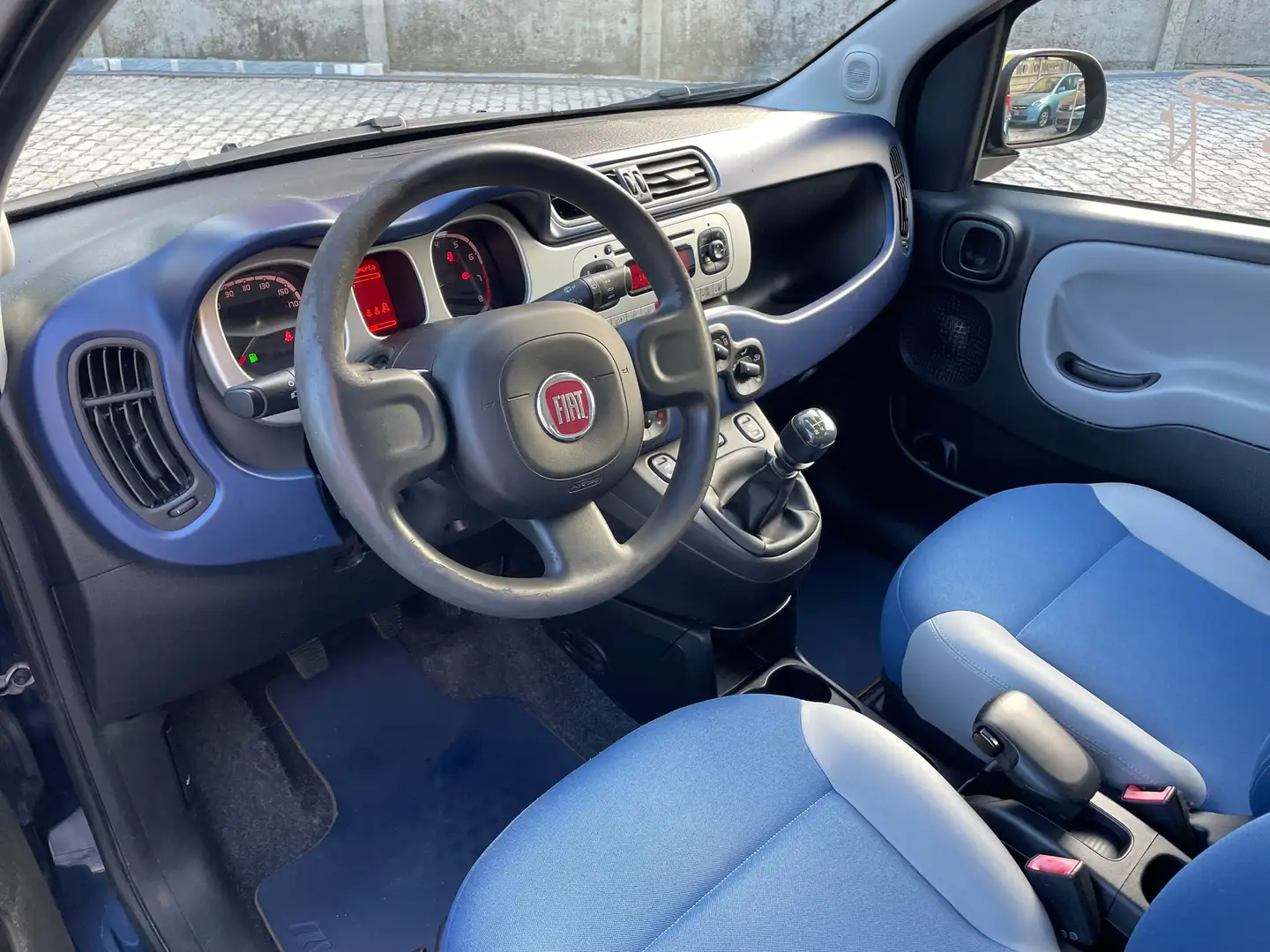 Fiat Panda 0.9 t.air t. natural power Lounge 80cv K-WAY Azul - 2