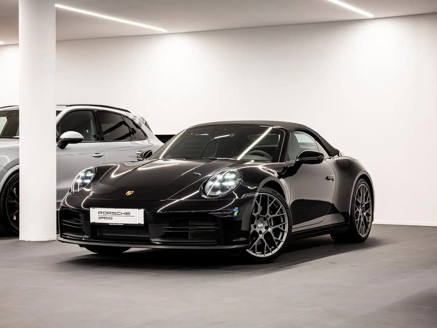 Porsche 911 Carrera Cabriolet Schwarz - 2