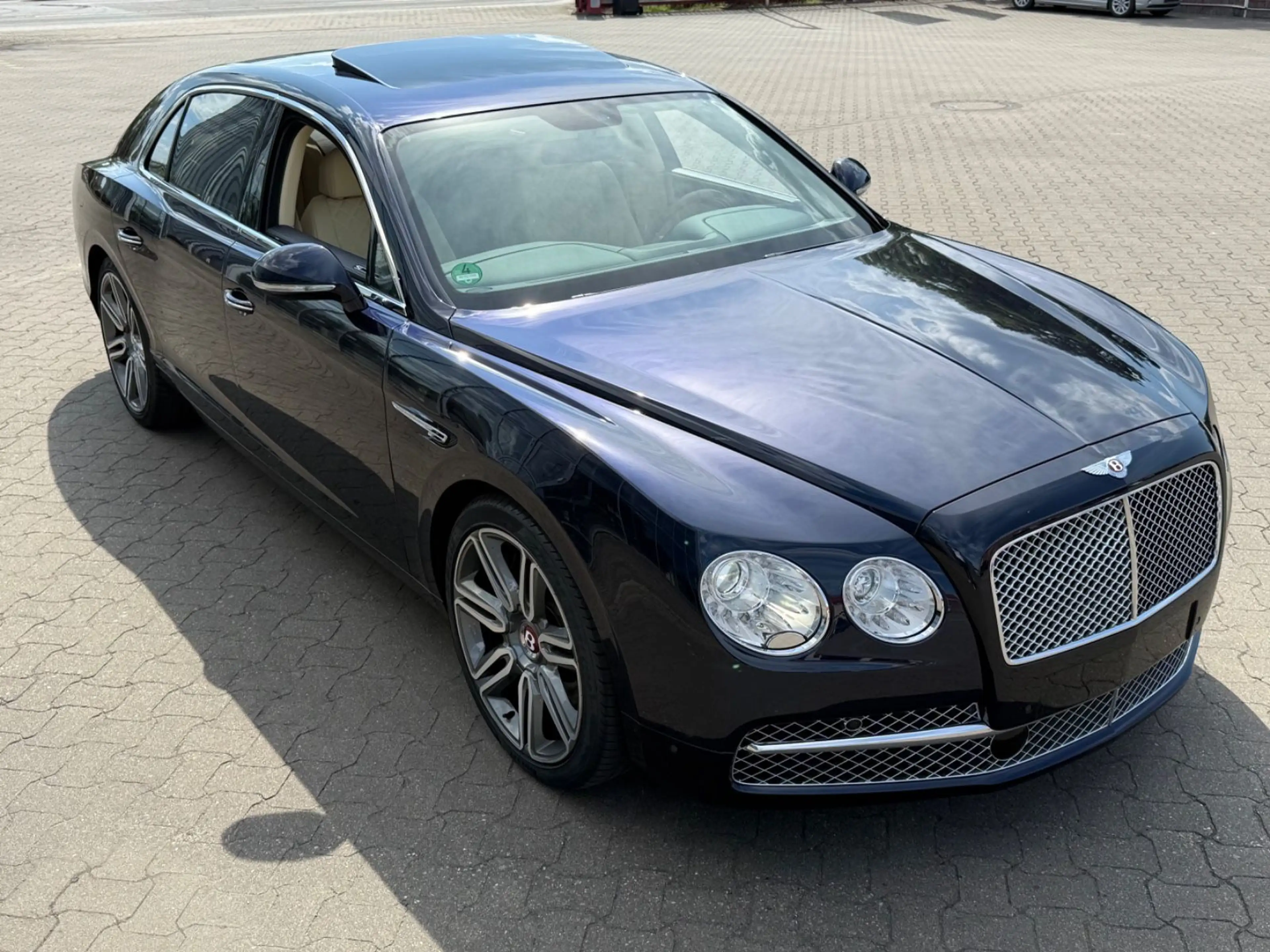 Bentley Flying Spur Mulliner 1.Hand Deutsch — photo 6