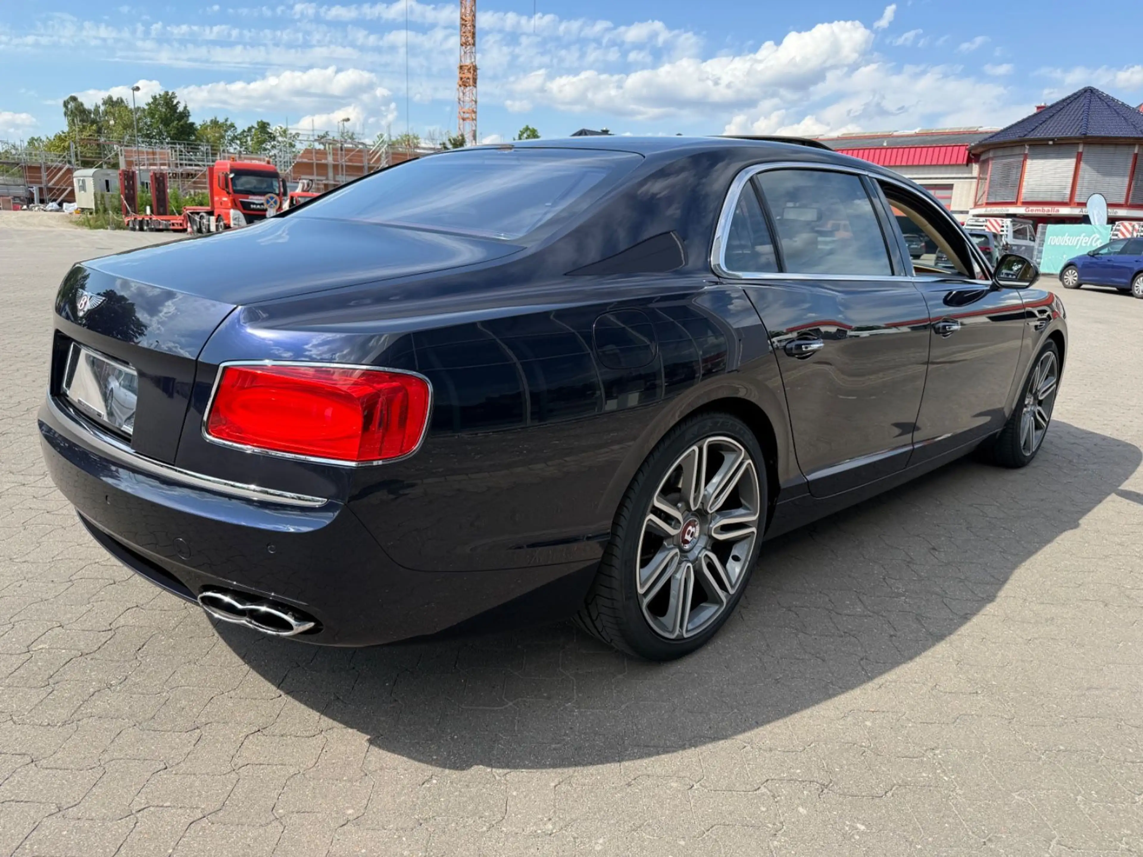 Bentley Flying Spur Mulliner 1.Hand Deutsch — photo 3