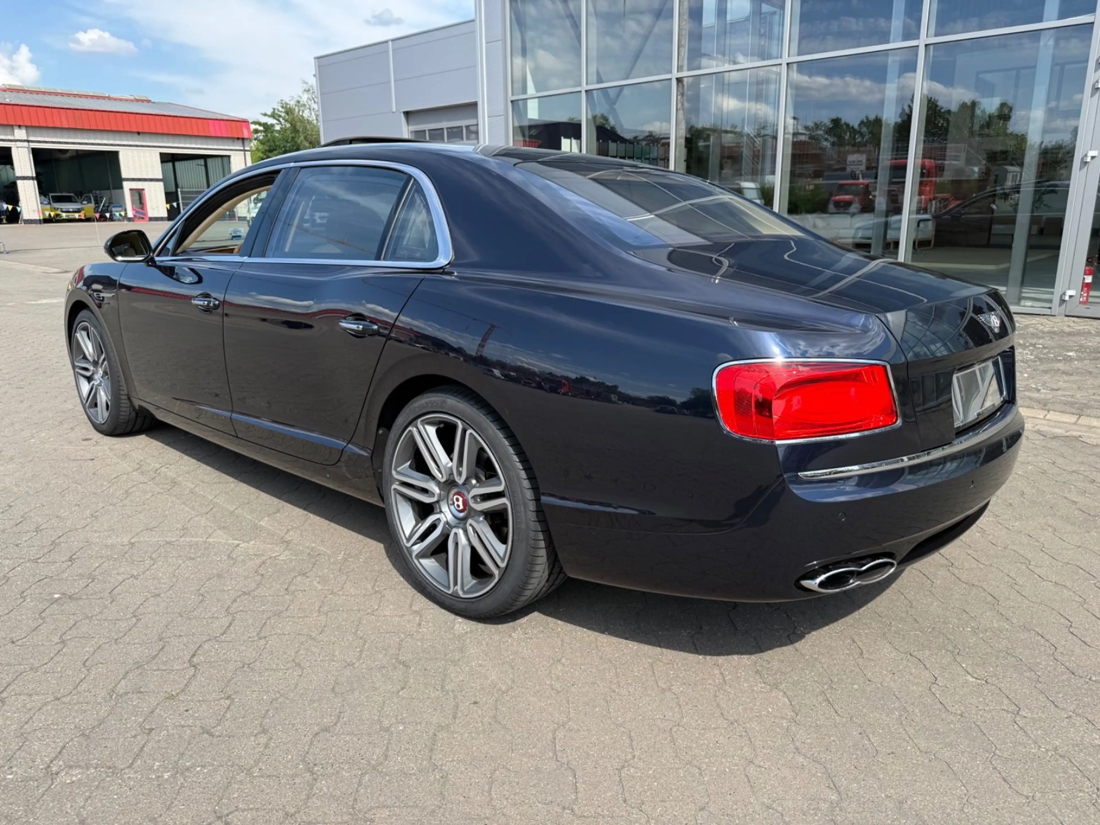 Bentley Flying Spur Mulliner 1.Hand Deutsch — photo 5