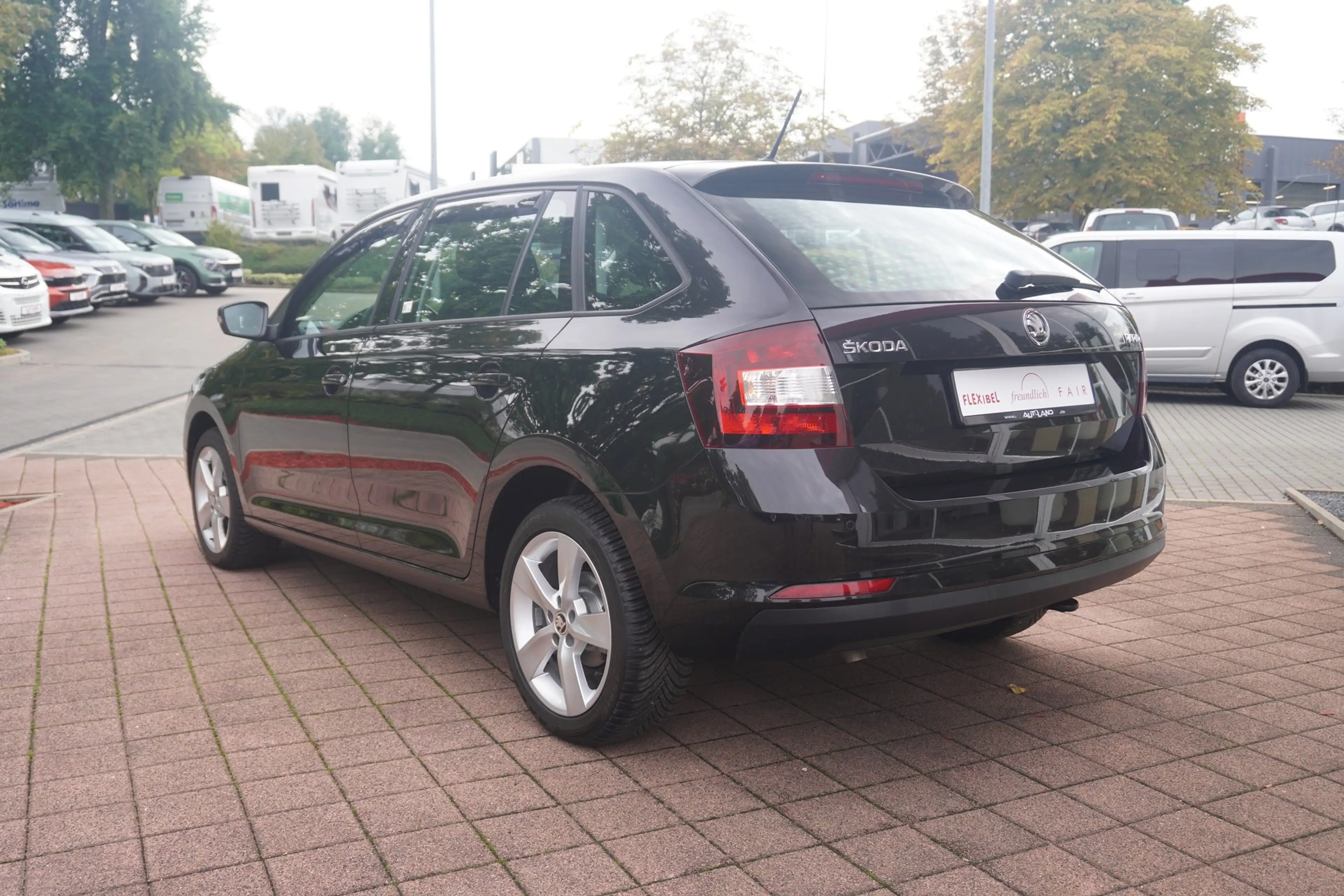 Skoda Rapid/Spaceback Rapid Spaceback 1.0 Ambition Klima Sitzheizung — photo 3