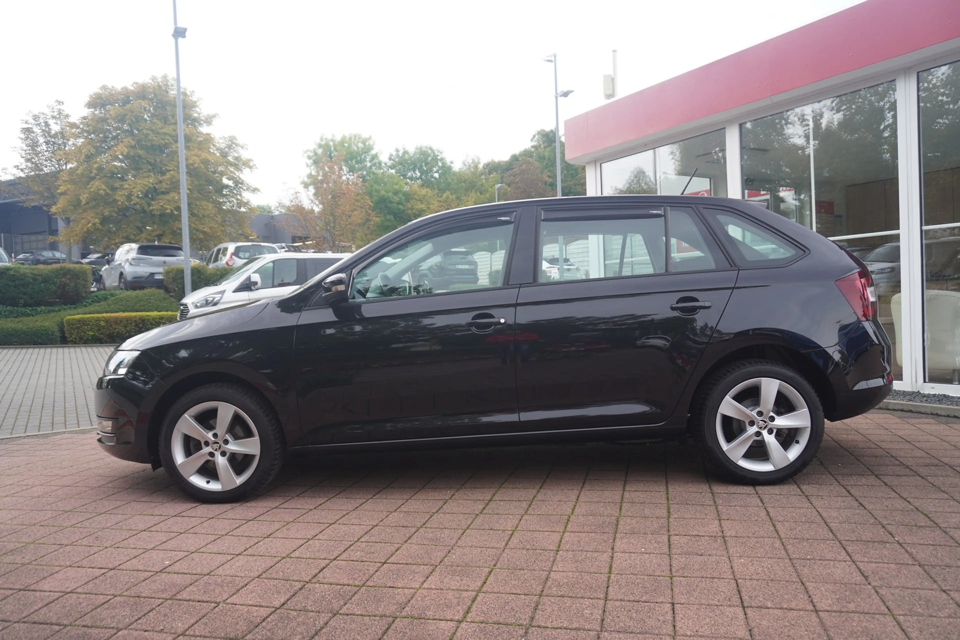 Skoda Rapid/Spaceback Rapid Spaceback 1.0 Ambition Klima Sitzheizung — photo 7