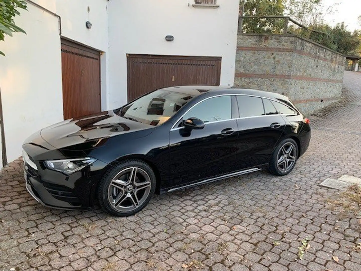 Mercedes-Benz CLA 180 CLA Sh.Brake - X118 Shooting Brake d Premium auto Nero - 1