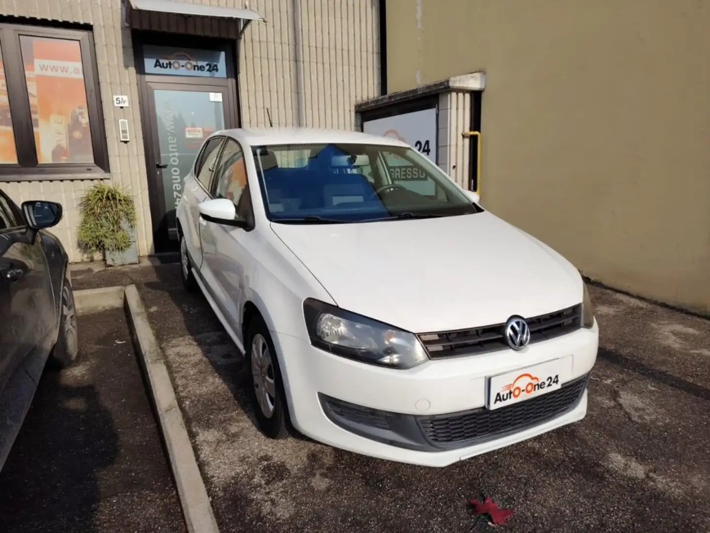 Volkswagen Polo 1.2 5 porte Trendline NEOPATENTATI - PREZZO REALE Weiß - 1