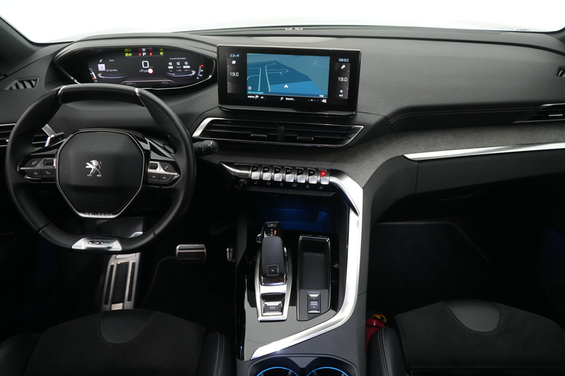 Peugeot 5008 1.5 BlueHDi EAT8 GT Pack 7Pl. LEDER/ALCANTARA LED — photo 13