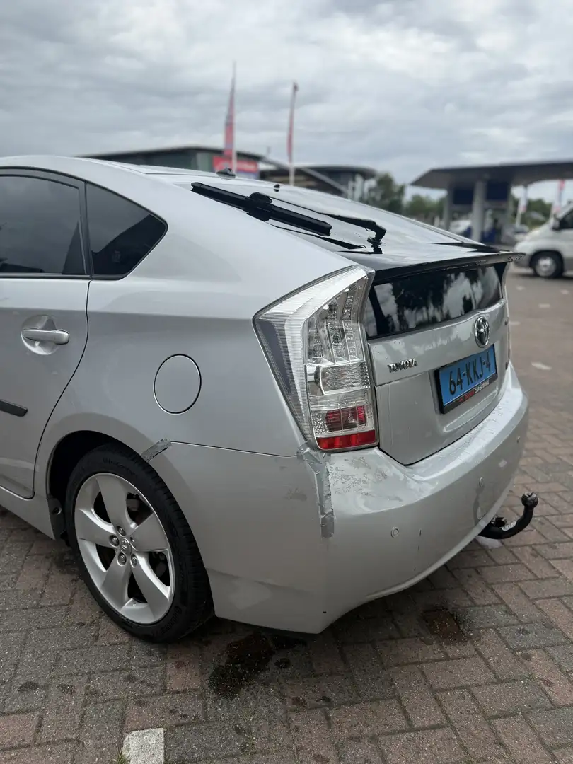Toyota Prius 1.8 Dynamic Grijs - 1