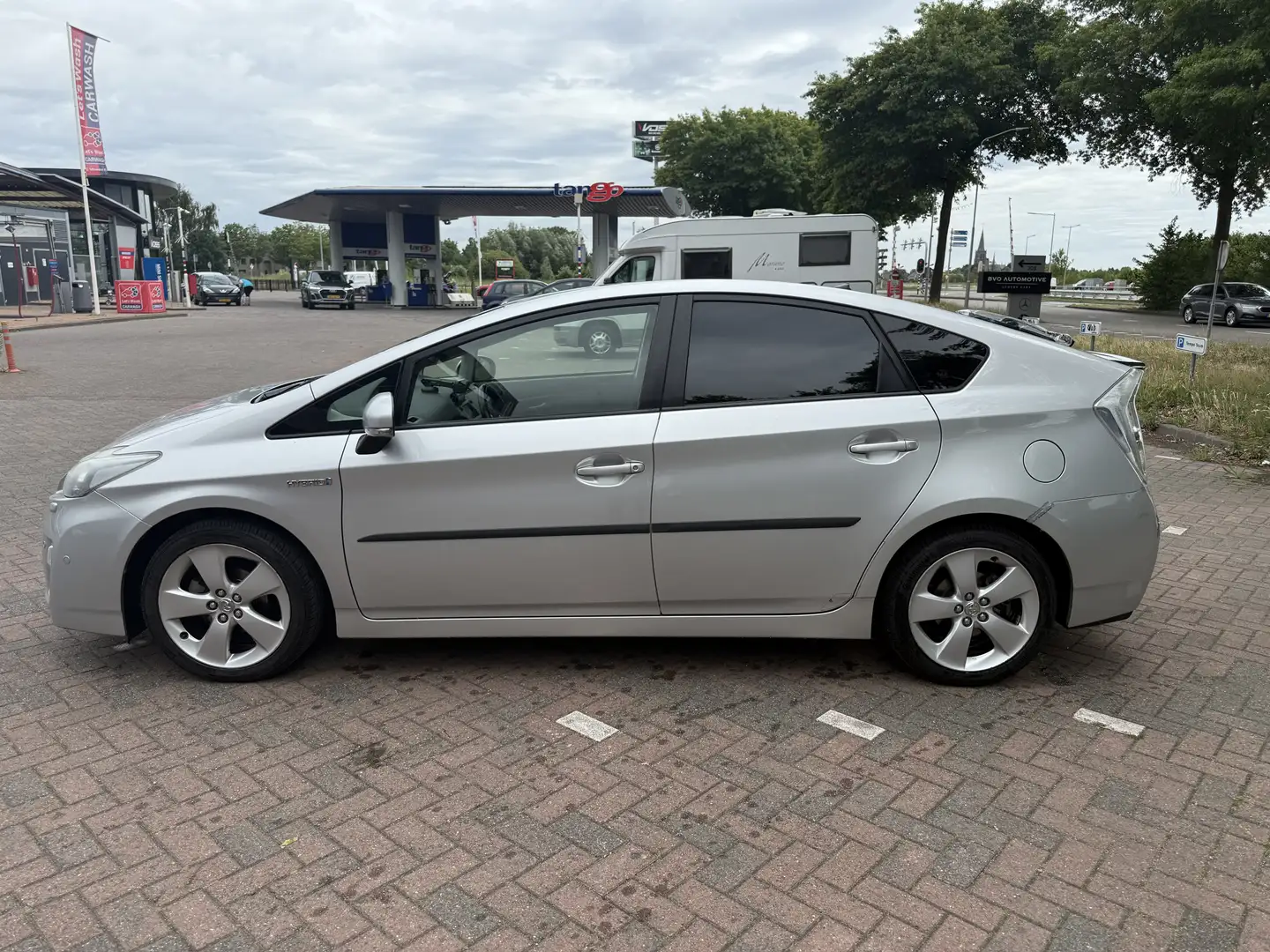 Toyota Prius 1.8 Dynamic Grijs - 2