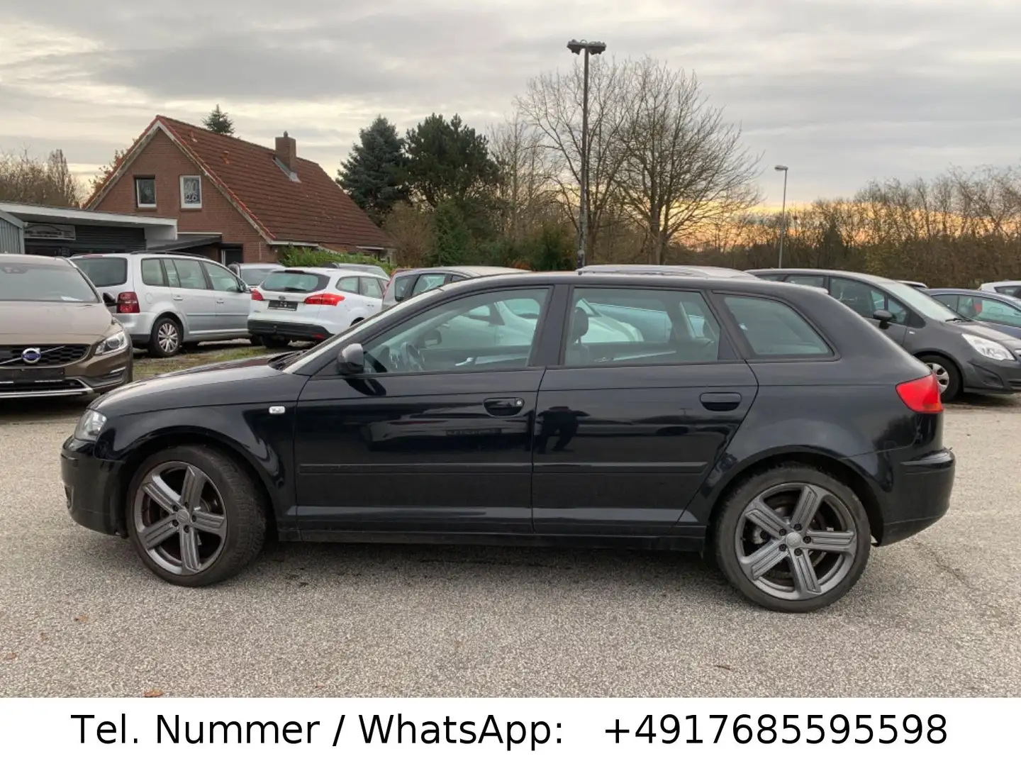Audi A3 Sportback 1.6 Ambition Schwarz - 2