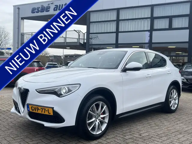 Alfa Romeo Stelvio 2.0 T 280 Pk AWD First Edition Xenon Navigatie Cam