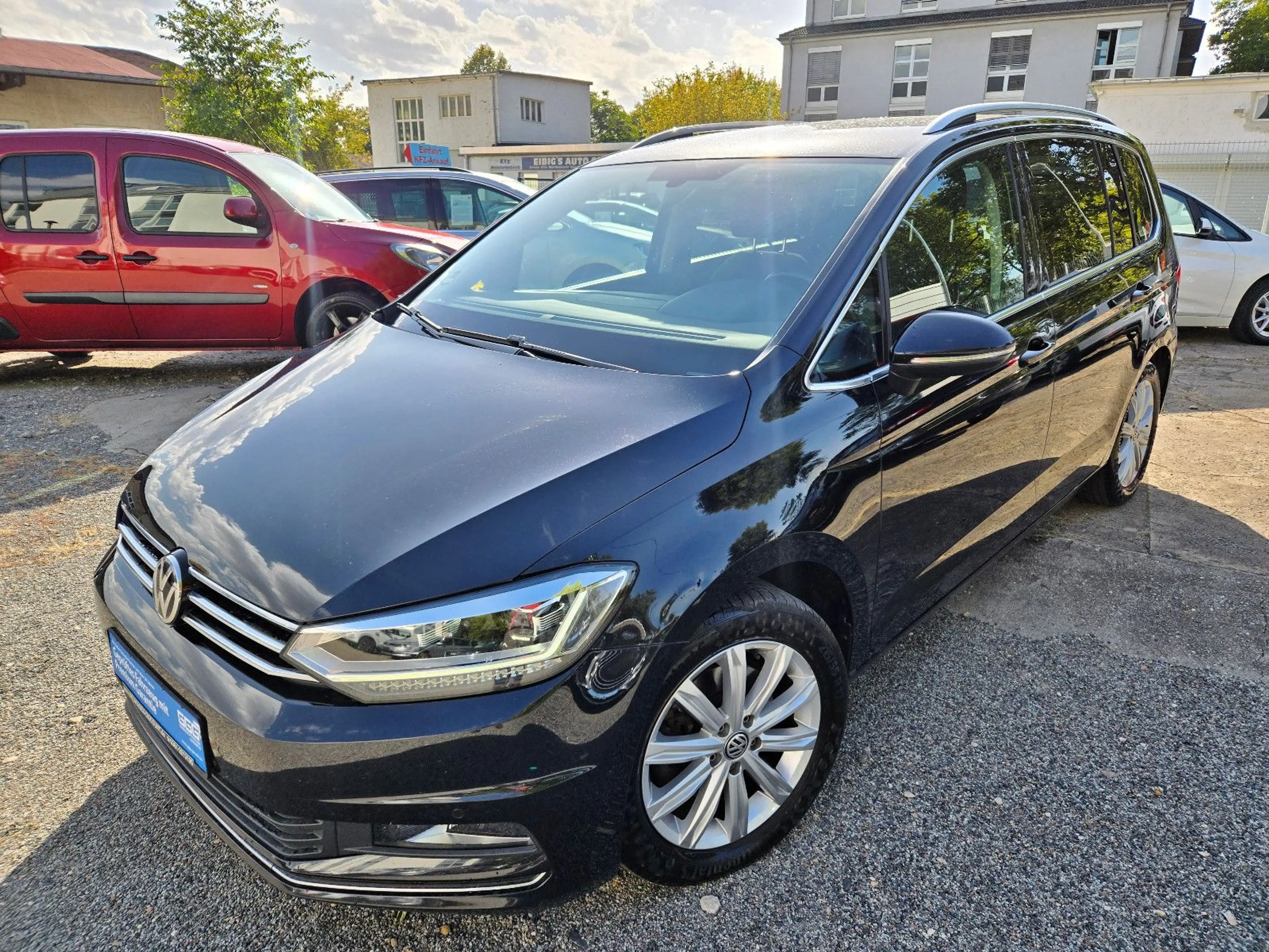 Volkswagen Touran Highline BMT/Start-Stop / DSG — photo 2