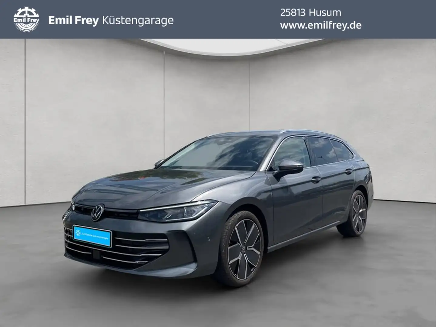 Volkswagen Passat Variant Elegance 2,0 l TDI DSG AHK ACC NA Grau - 1