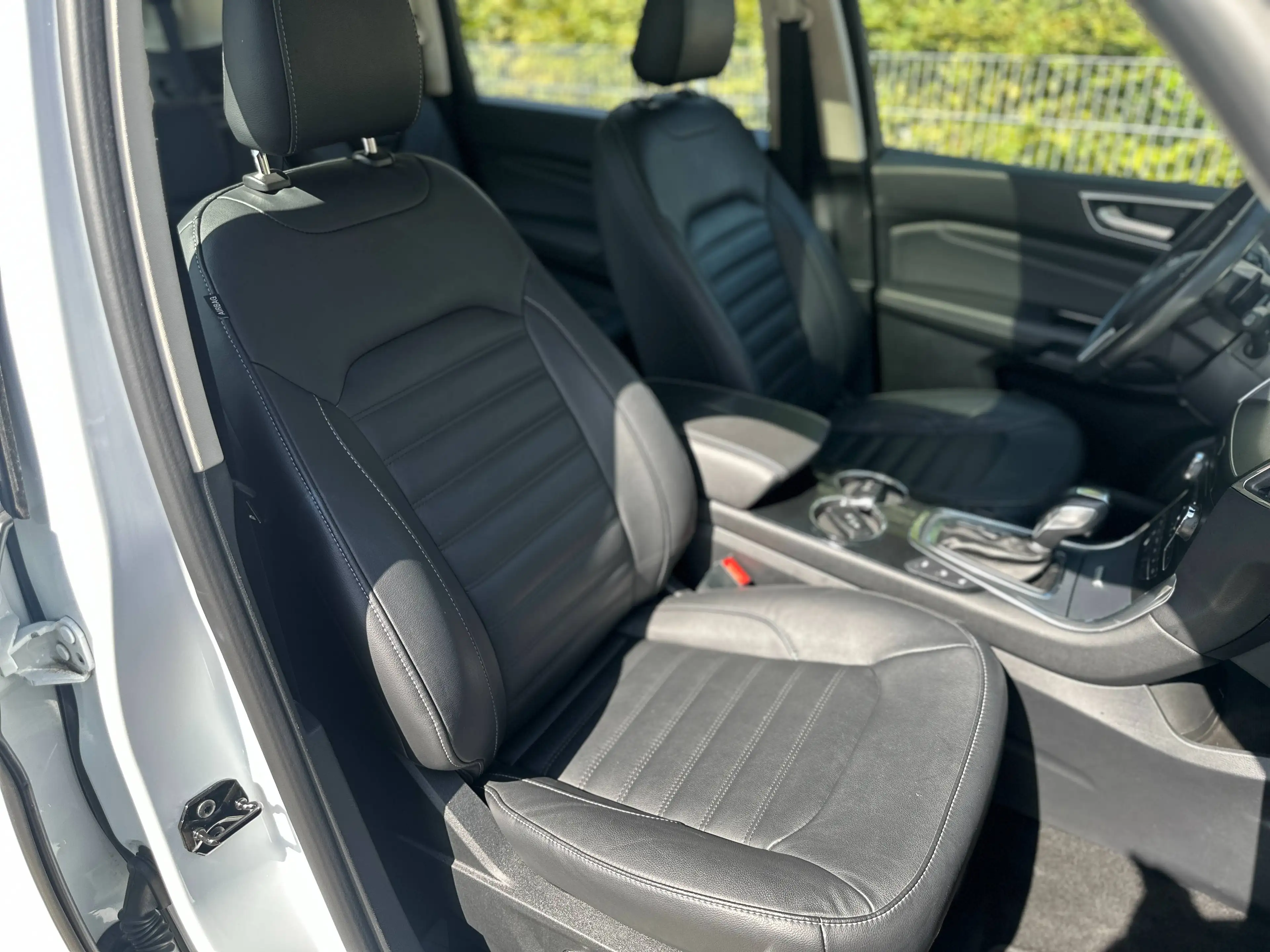 Ford Galaxy Titanium 2.0TDCI Automatik 7-Sitzer Leder Panorama LED Navi — photo 11