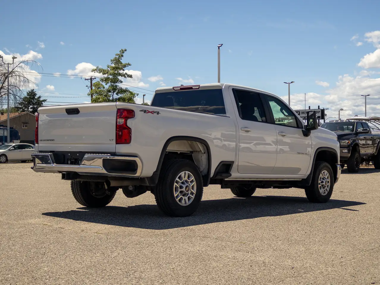 Chevrolet Silverado 2500 photo Chevrolet Silverado 2500