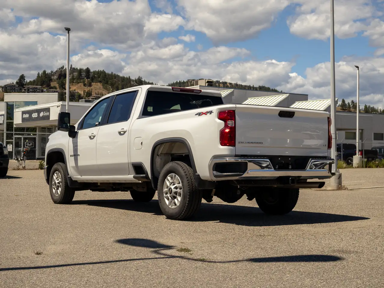 Chevrolet Silverado 2500 photo Chevrolet Silverado 2500