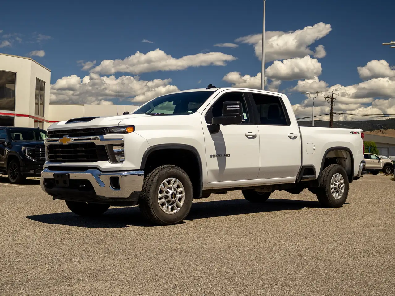 Chevrolet Silverado 2500 photo Chevrolet Silverado 2500