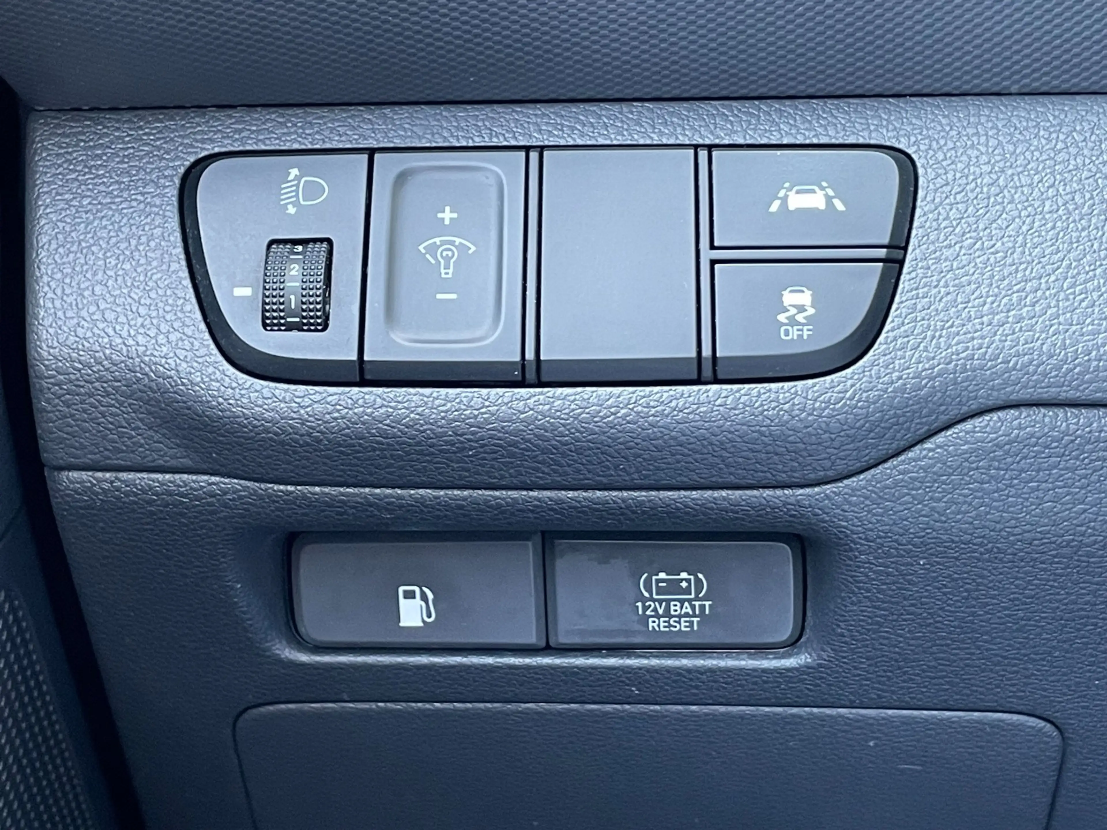 Hyundai IONIQ 1.6 GDi Comfort Only Export! | Led | Navi — photo 19