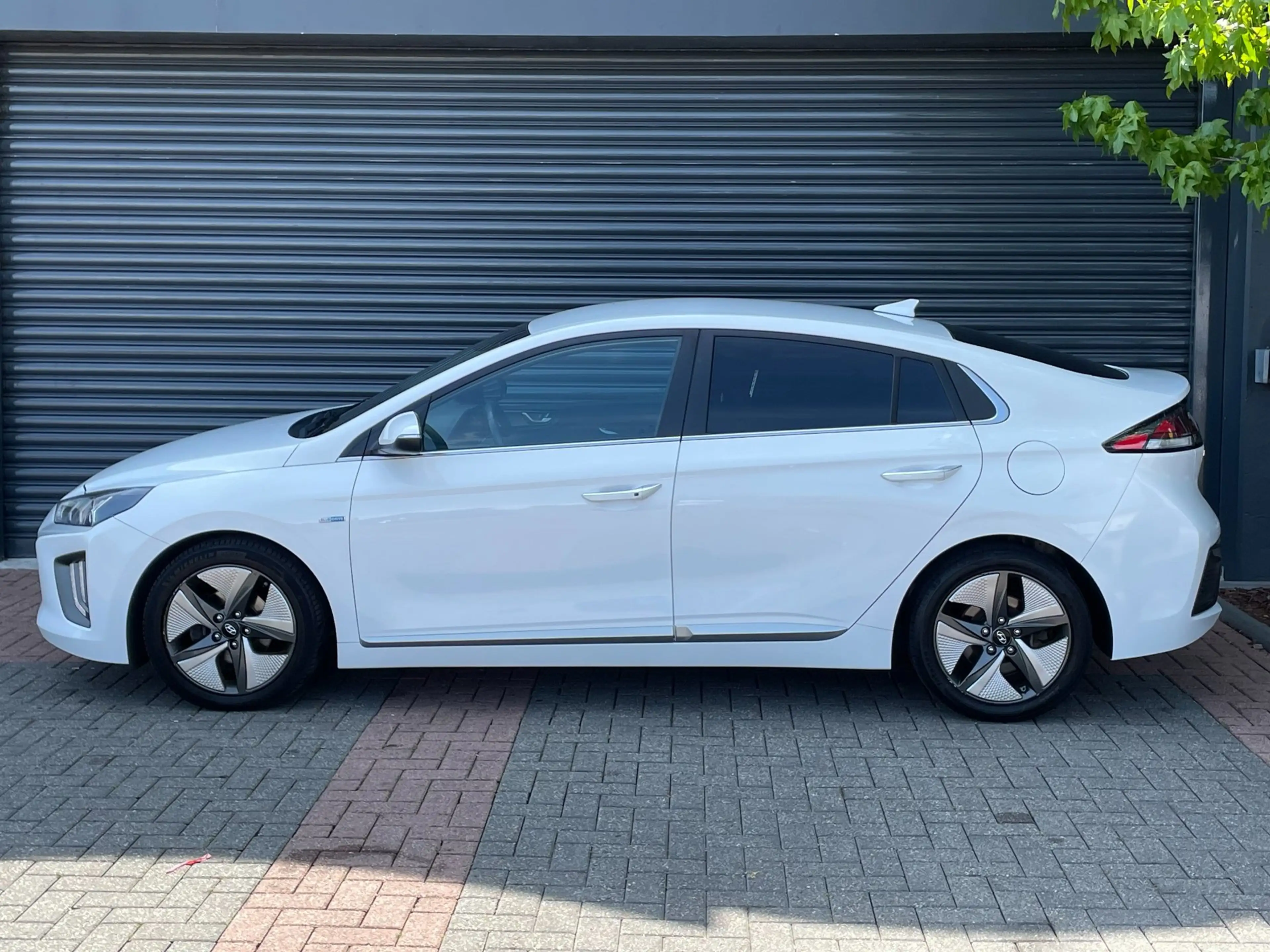 Hyundai IONIQ 1.6 GDi Comfort Only Export! | Led | Navi — photo 6
