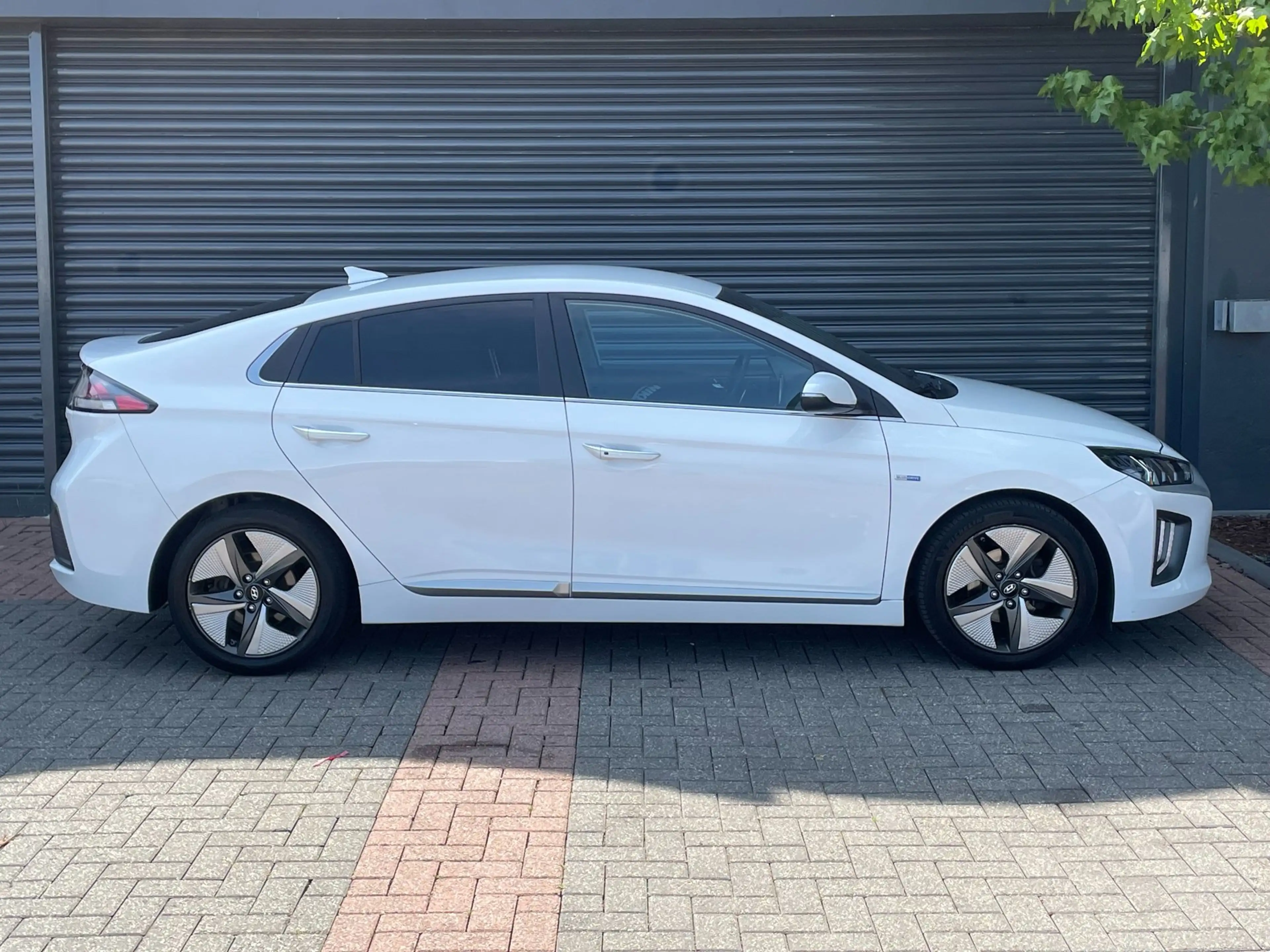 Hyundai IONIQ 1.6 GDi Comfort Only Export! | Led | Navi — photo 5